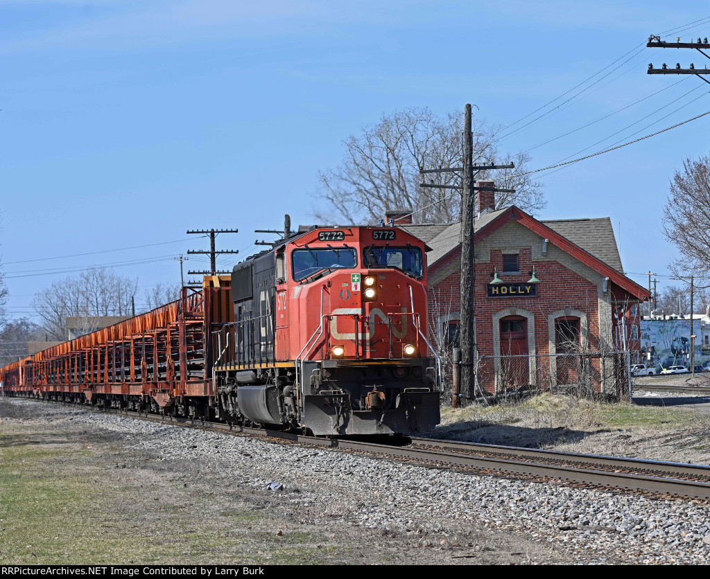 Rail train Holly